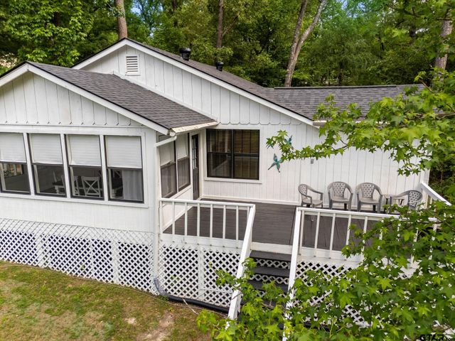 146 Cottonwood Cove, Holly Lake Ranch, TX 75765