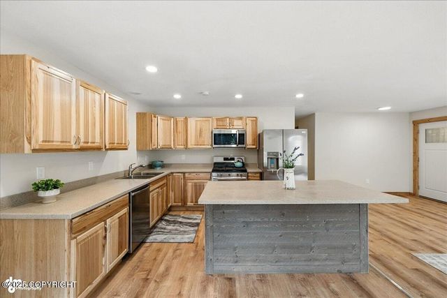 33375 Skyline Drive, Soldotna, AK 99669