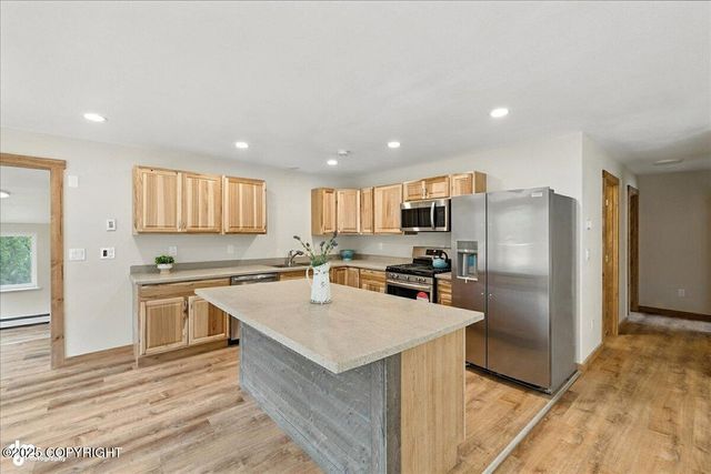 33375 Skyline Drive, Soldotna, AK 99669