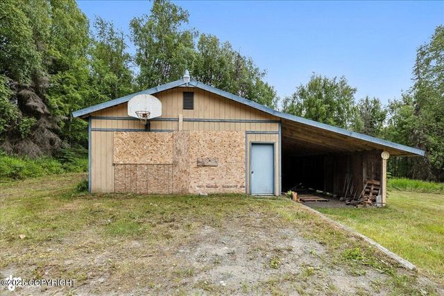 33375 Skyline Drive, Soldotna, AK 99669