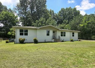 1628 Edgewood Dr, Lebanon, TN 37087