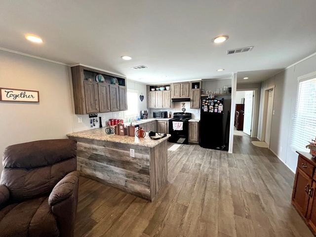 140 Teague Rd, Kerrville, TX 78028