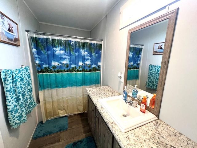 140 Teague Rd, Kerrville, TX 78028