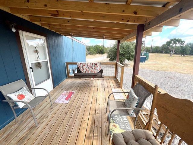140 Teague Rd, Kerrville, TX 78028