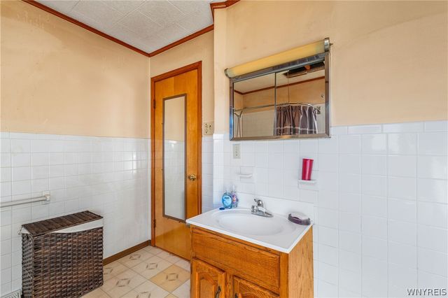 186 Center Street, Lackawanna, NY 14218