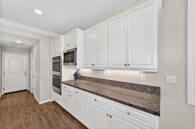 45721 Middle Gate Court, Temecula, CA 92592