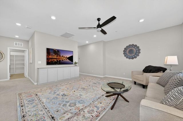 45721 Middle Gate Court, Temecula, CA 92592