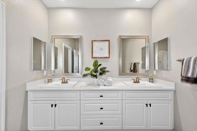 45721 Middle Gate Court, Temecula, CA 92592