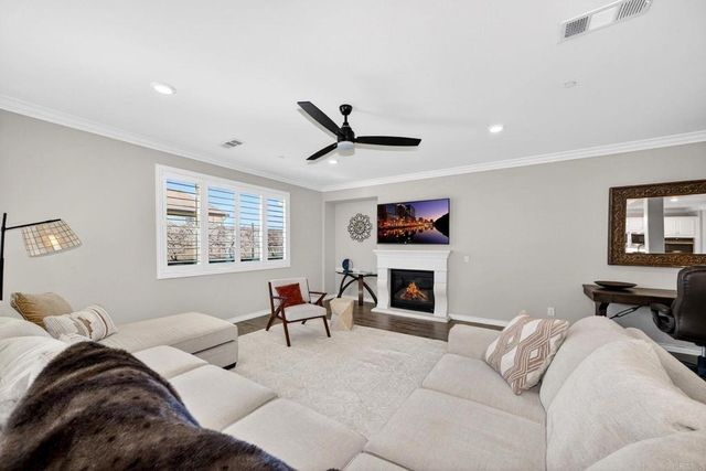 45721 Middle Gate Court, Temecula, CA 92592