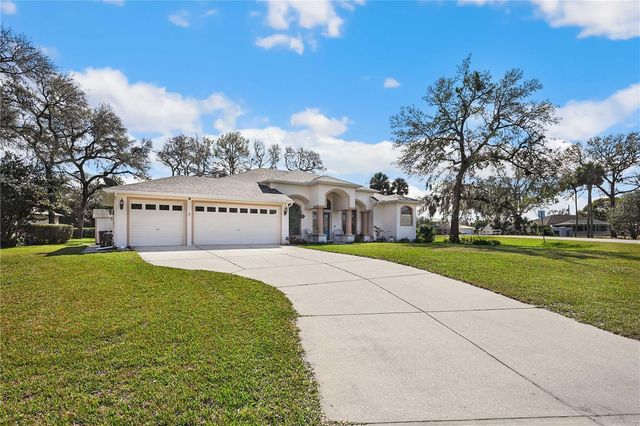 13855 RUDI LOOP, Spring Hill, FL 34609