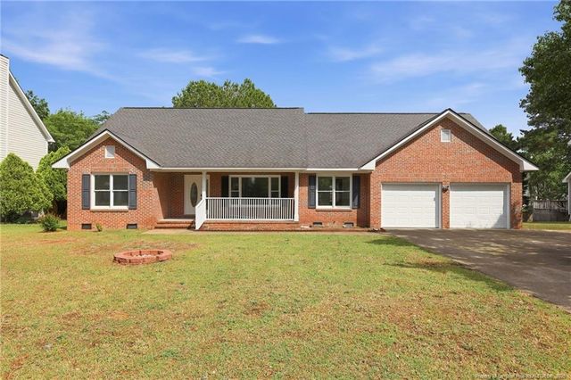 1967 Oakview Drive, Fayetteville, NC 28314