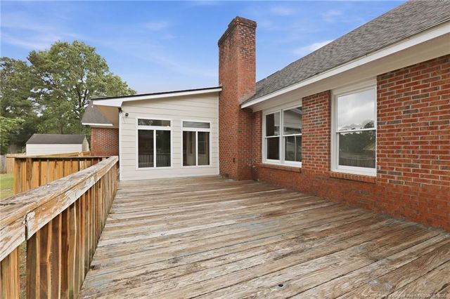 1967 Oakview Drive, Fayetteville, NC 28314