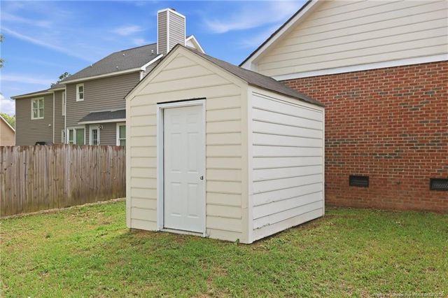 1967 Oakview Drive, Fayetteville, NC 28314
