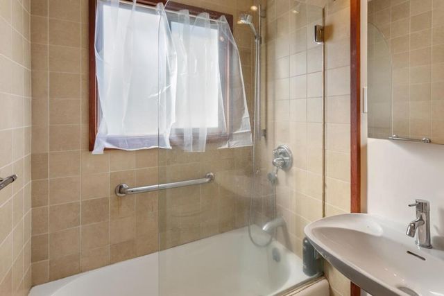 1731 Francis Court, Belmont, CA 94002