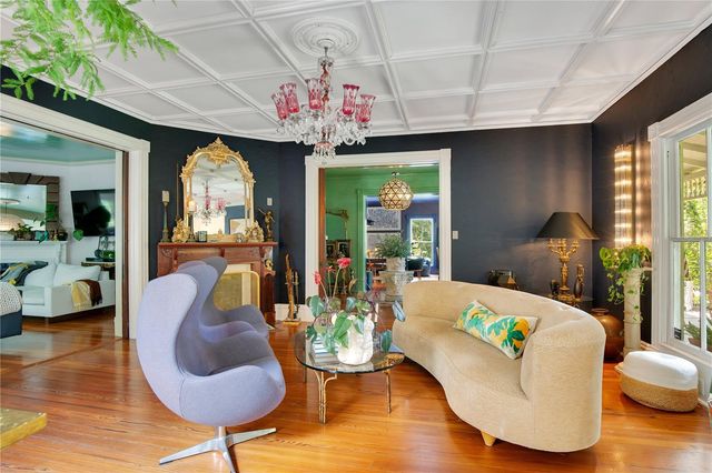 614 LAKE AVENUE, Orlando, FL 32801