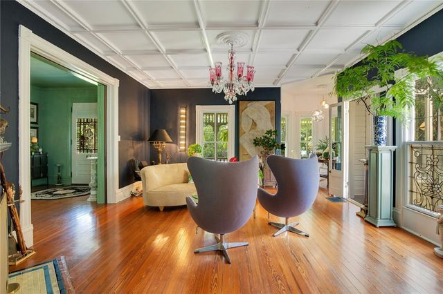 614 LAKE AVENUE, Orlando, FL 32801