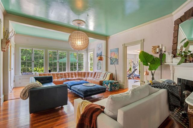 614 LAKE AVENUE, Orlando, FL 32801