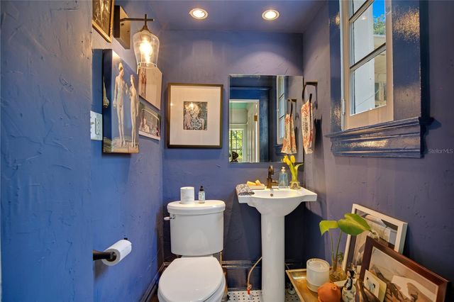 614 LAKE AVENUE, Orlando, FL 32801