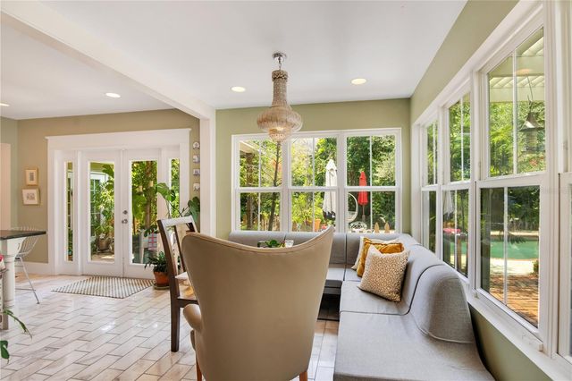 614 LAKE AVENUE, Orlando, FL 32801