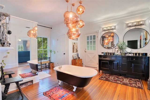 614 LAKE AVENUE, Orlando, FL 32801