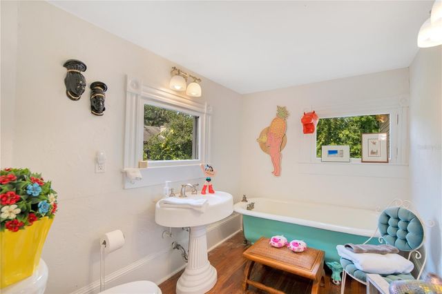 614 LAKE AVENUE, Orlando, FL 32801