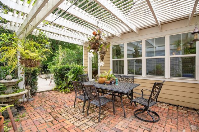 614 LAKE AVENUE, Orlando, FL 32801