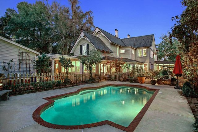 614 LAKE AVENUE, Orlando, FL 32801