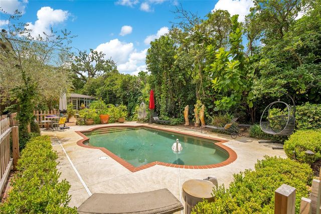 614 LAKE AVENUE, Orlando, FL 32801