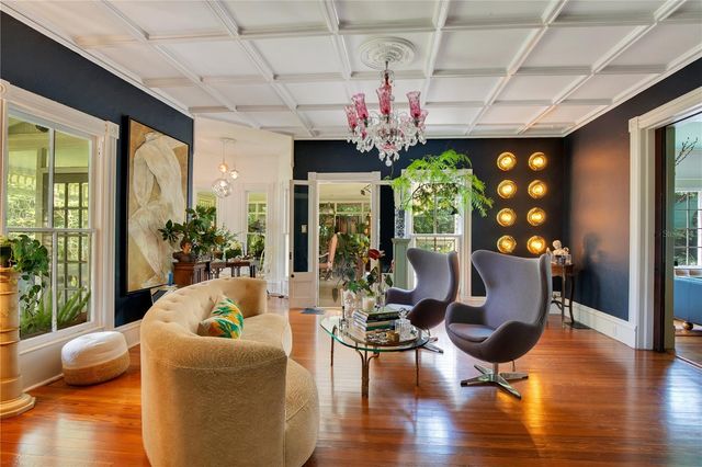 614 LAKE AVENUE, Orlando, FL 32801