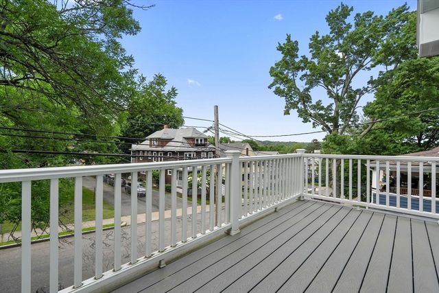 66-68 Mount Vernon St, Arlington, MA 02476