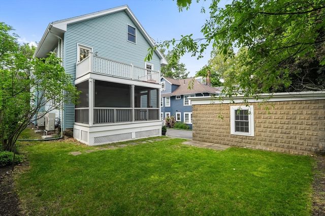 66-68 Mount Vernon St, Arlington, MA 02476