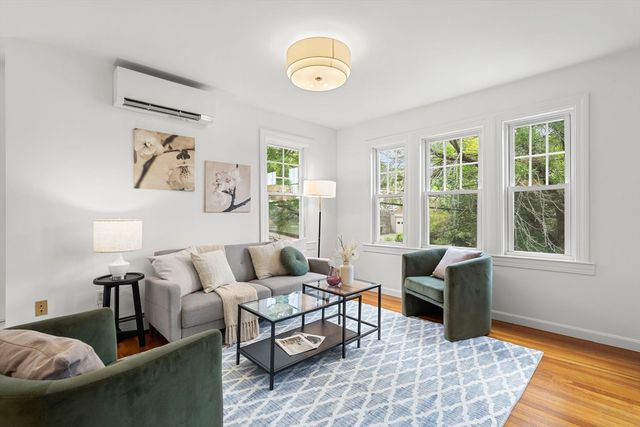 66-68 Mount Vernon St, Arlington, MA 02476
