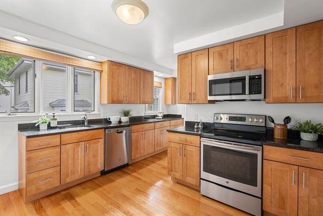 66-68 Mount Vernon St, Arlington, MA 02476