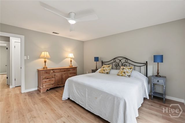 82 Village Green Circle, Savannah, GA 31411