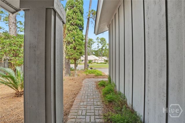 82 Village Green Circle, Savannah, GA 31411
