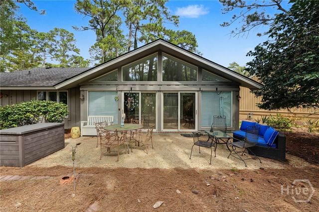 82 Village Green Circle, Savannah, GA 31411