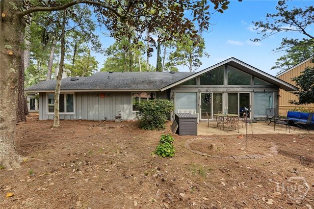 82 Village Green Circle, Savannah, GA 31411