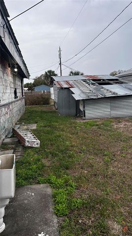 1503 LANCELOT LOOP, Tampa, FL 33619