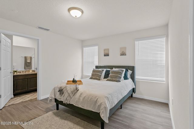 1510 YELFORD Circle, Jacksonville, FL 32218