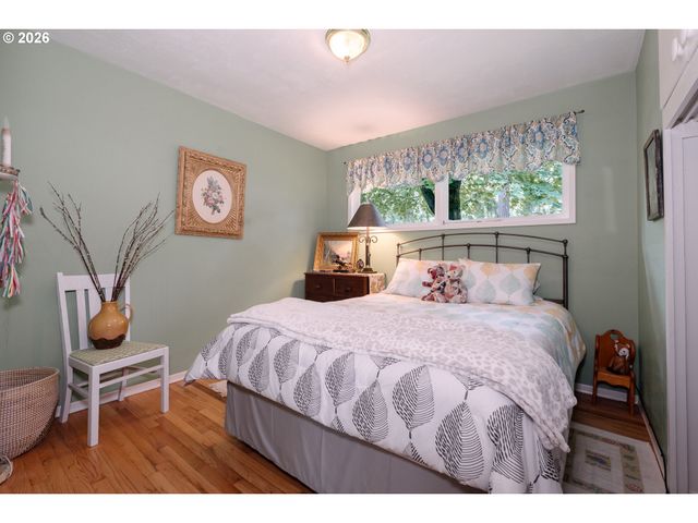 3112 UPPER Dr, Lake Oswego, OR 97035