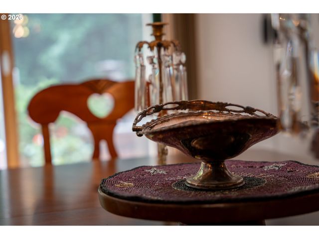 3112 UPPER Dr, Lake Oswego, OR 97035
