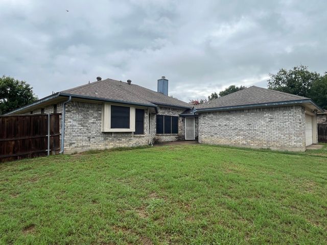 909 Worthington Drive, Desoto, TX 75115