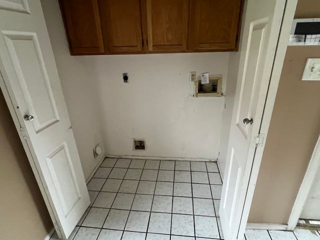 909 Worthington Drive, Desoto, TX 75115