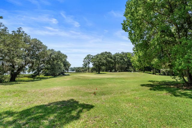 5153 Old York Course, Hollywood, SC 29449