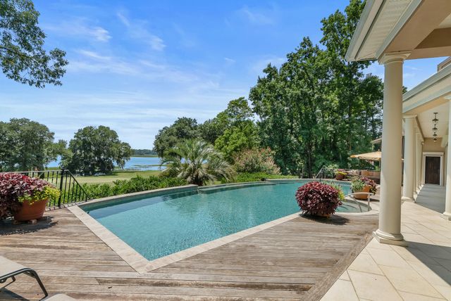 5153 Old York Course, Hollywood, SC 29449