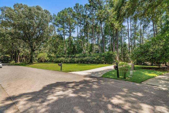 5153 Old York Course, Hollywood, SC 29449