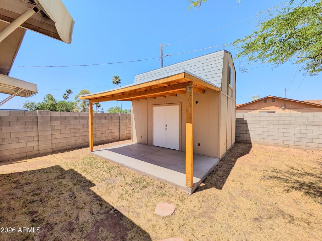 Image 20 of property listing at 1926 N MACDONALD --, Mesa, AZ 85201