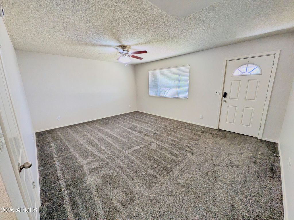 Image 3 of property listing at 1926 N MACDONALD --, Mesa, AZ 85201