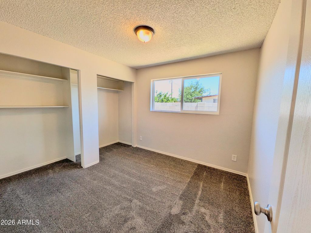 Image 9 of property listing at 1926 N MACDONALD --, Mesa, AZ 85201