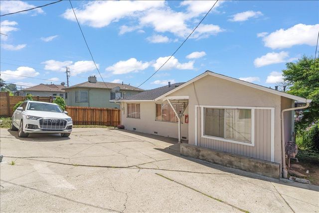 8117 Ney Avenue, Oakland, CA 94605